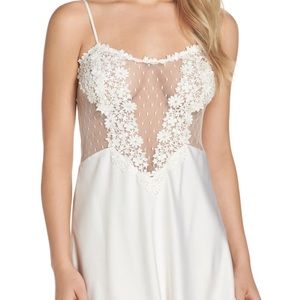 NWOT “Showstopper Chemise”